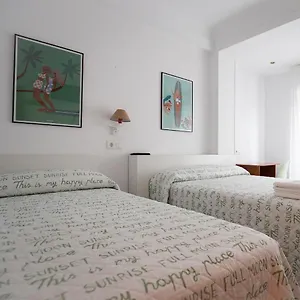Casa de hóspedes Angelines, Sneuu, Santander